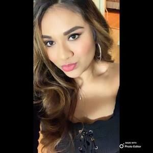 Meet your Posher, Lorena